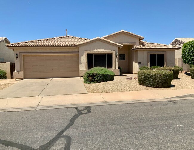 Primary Photo - Great home on quiet cut-de-sac