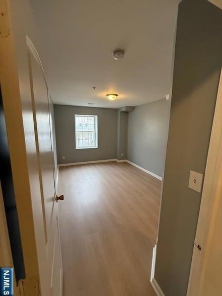 Building Photo - 358 Hawthorne Ave