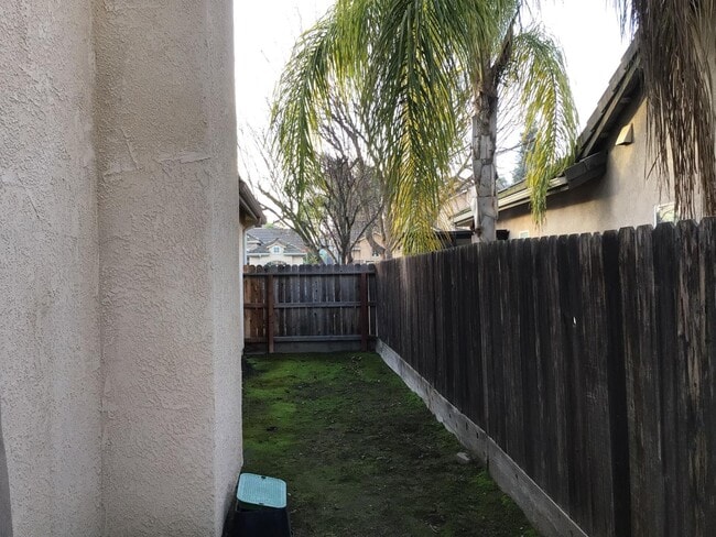 Building Photo - 1138 E Royal Dornoch Ave