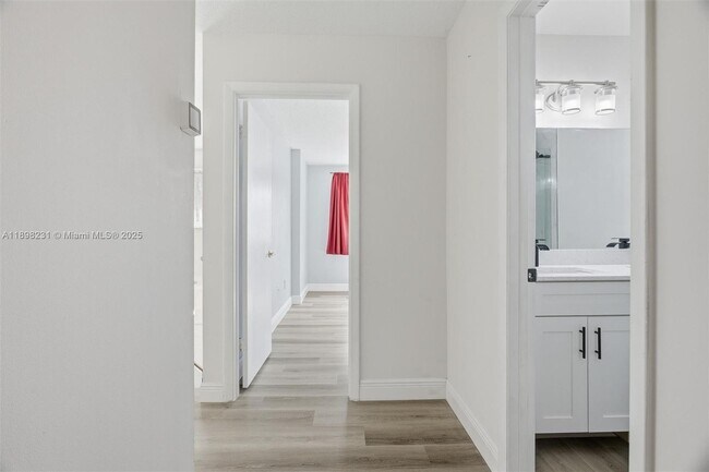 Building Photo - 12153 SW 49th Ct
