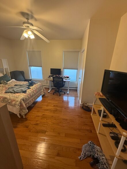 Building Photo - 60 Walden St