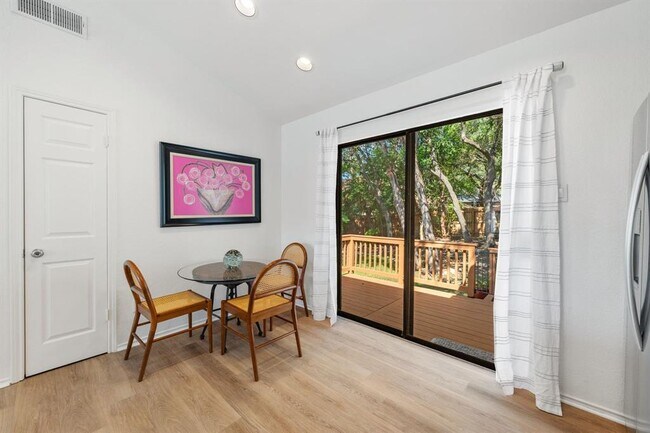Building Photo - 4306 Bonnell Vista Cove