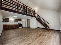 Building Photo - 2317/2319 Knapp Street Ames IA 50014