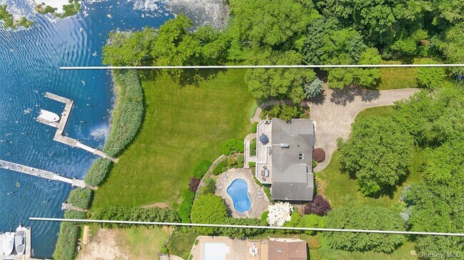 Building Photo - 40 Overlook Dr