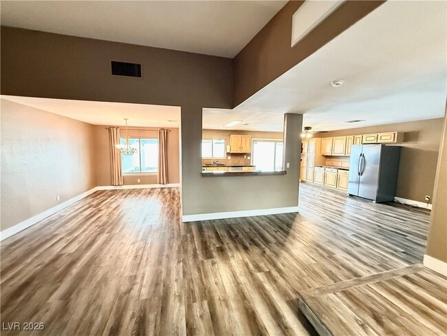 Building Photo - 6236 W Elmira Dr