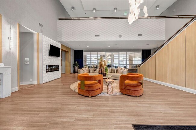 Building Photo - 711 Cosmopolitan Dr NE