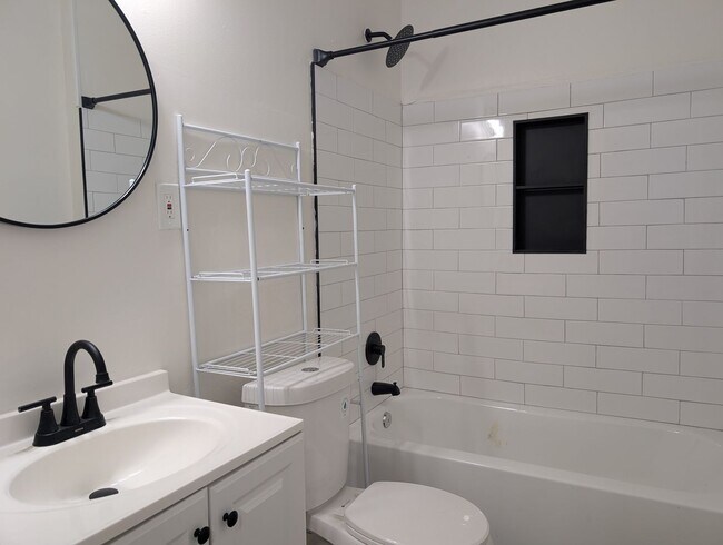 Building Photo - 1851 W 52nd St