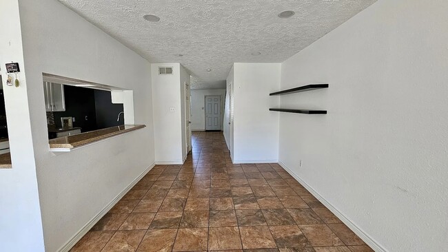 Building Photo - 6436 Kentwick Dr