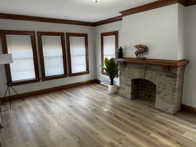 Building Photo - 2756 N 55th St