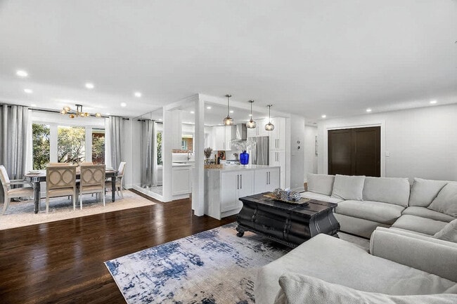 Building Photo - 7018 Le Claire Ave