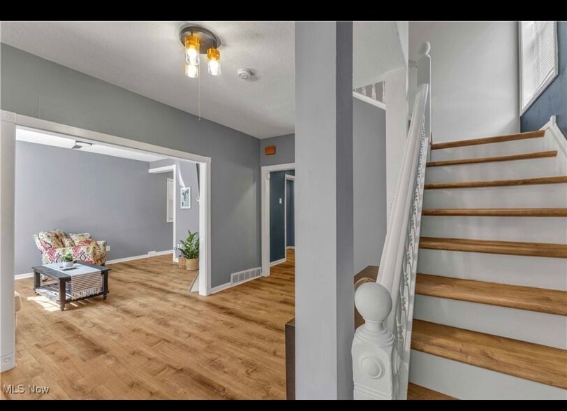 Building Photo - 1374 W 116th St