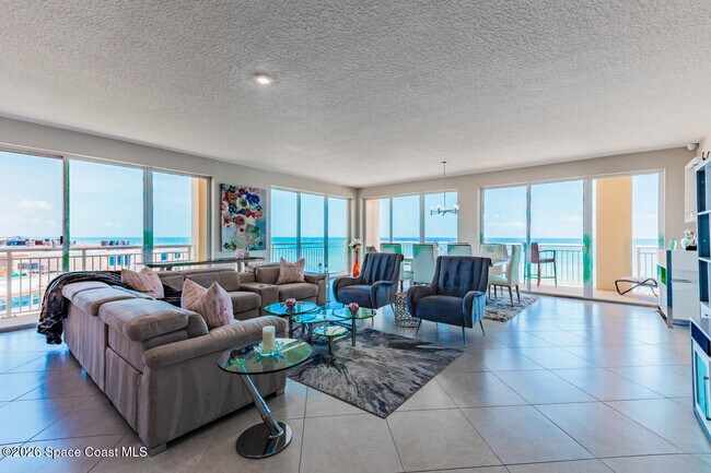 Building Photo - 1025 Jimmy Buffett Mem Hwy