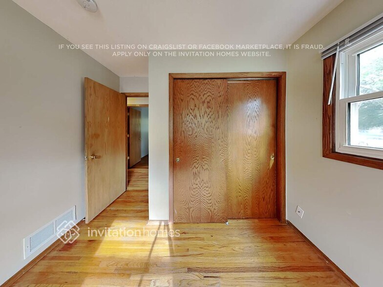 Building Photo - 2457 Spruce Pl