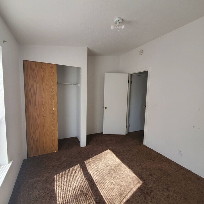 Building Photo - 33139 Fuchsia Ln