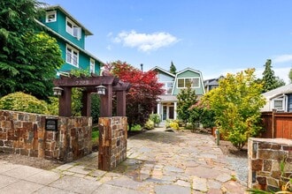 Building Photo - Updated 4 Bedroom North Capitol Hill Craftsman