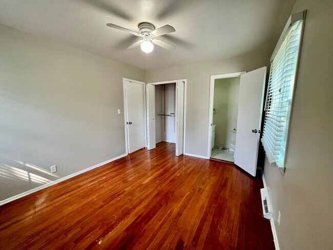 Building Photo - Spacious Home 3 Bedroom w/Fin basement for...