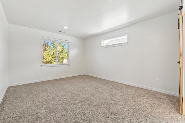 Building Photo - 120 S Voyage Ave