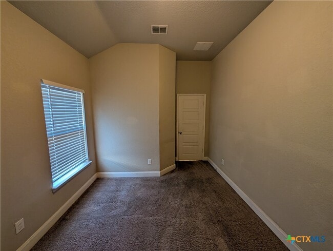 Building Photo - 1211 FM306