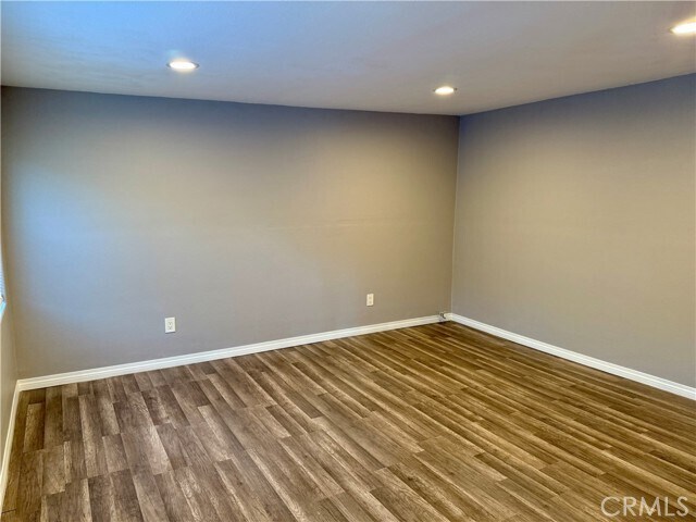 Building Photo - 732 Niles St