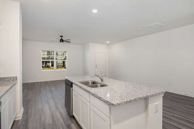 Building Photo - Absolutely Beautiful Townhome in Lovely Wake Forest Community