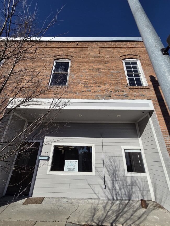 Building Photo - 131 N Jefferson St