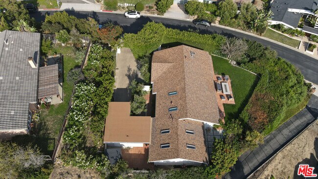 Building Photo - 6249 Tapia Dr