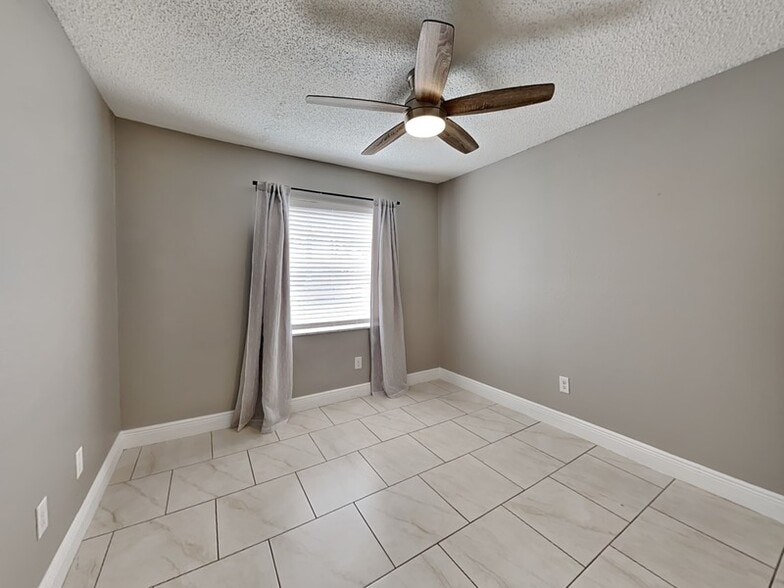 Building Photo - 241 W Citrus St