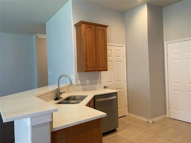 Building Photo - 1208 Lazy Ln