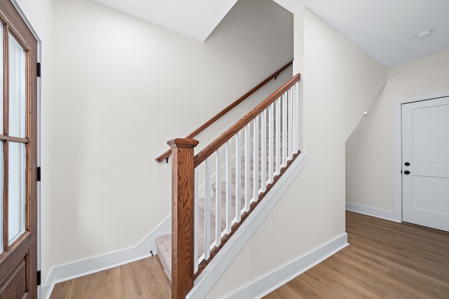 Building Photo - 1439 Spring Pointe Ln
