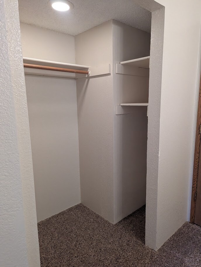 Building Photo - 1229 Burton Ct