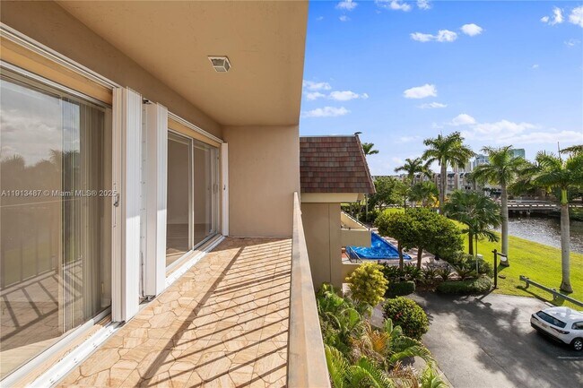 Building Photo - 7900 Camino Cir