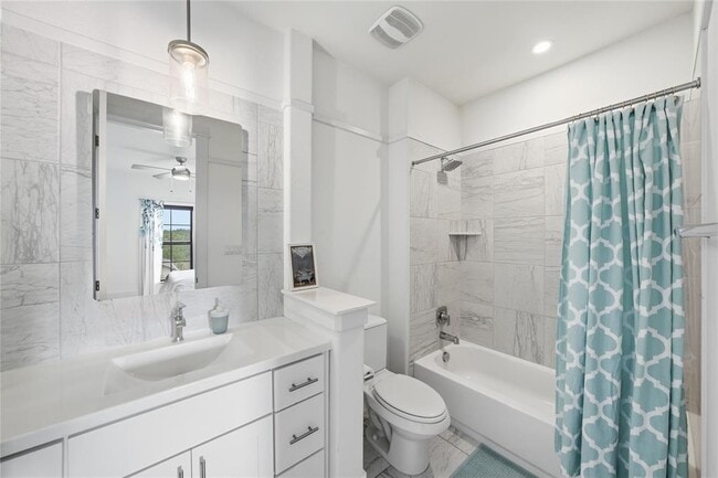 Building Photo - 321 Sweet Grass Ln