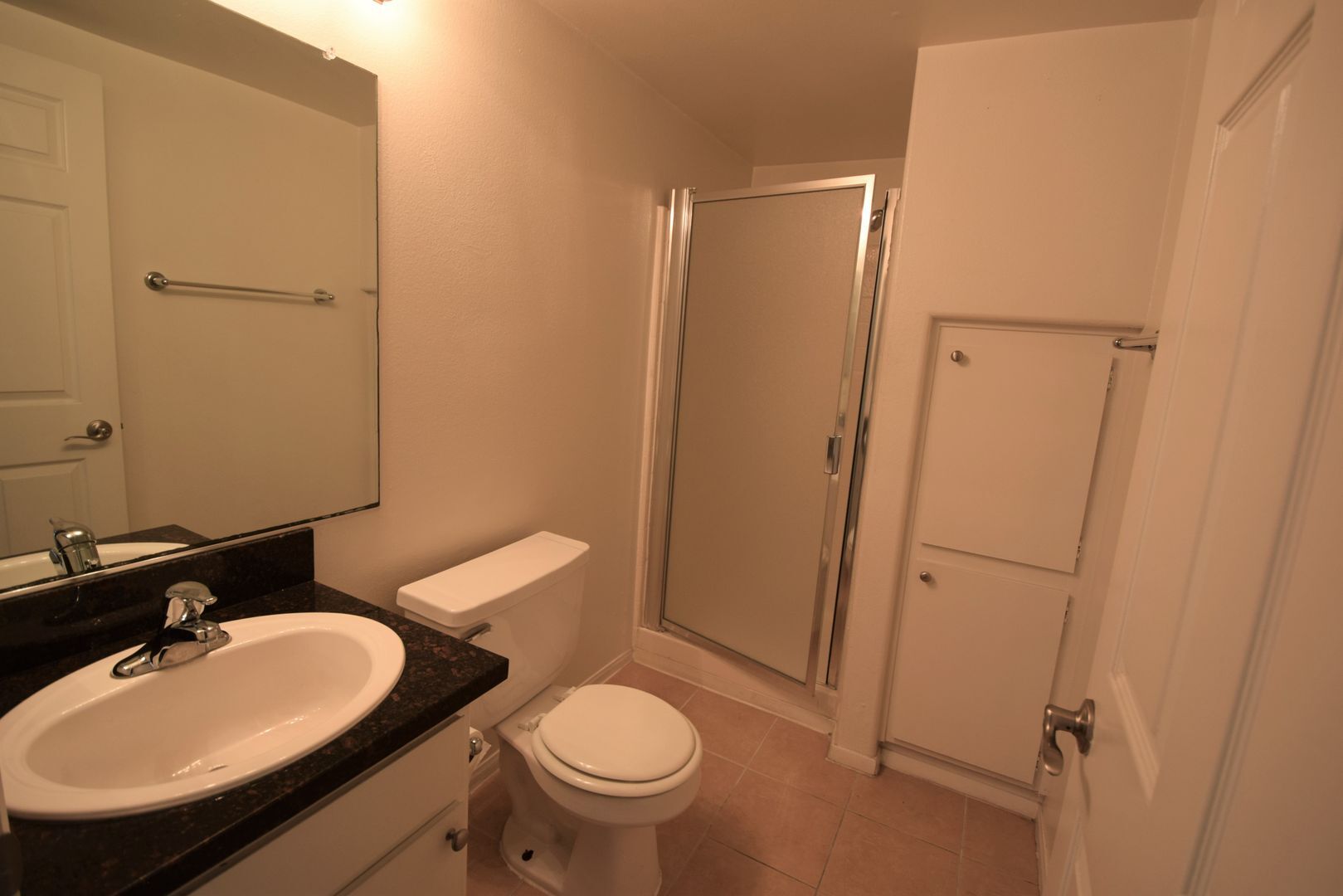 Building Photo - 425 N Alvarado St