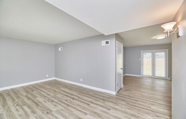 Building Photo - 11003 Fawnhaven Dr