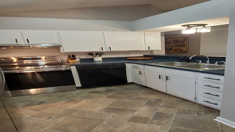 Building Photo - 1940 Timberline Way