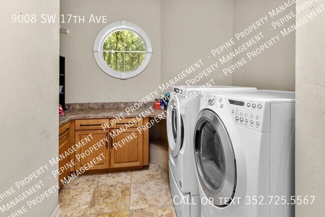 Building Photo - 9008 SW 17th Ave