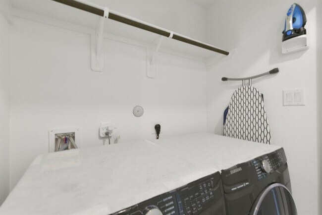 Building Photo - 736 Delany Cv Ct