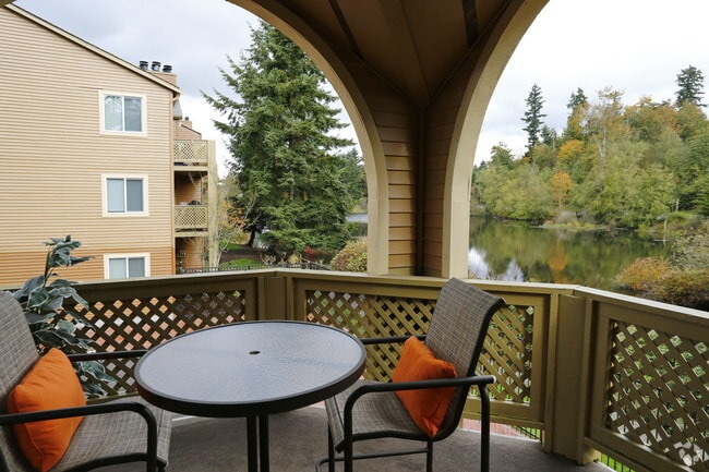 Building Photo - Sofi Lakeside
