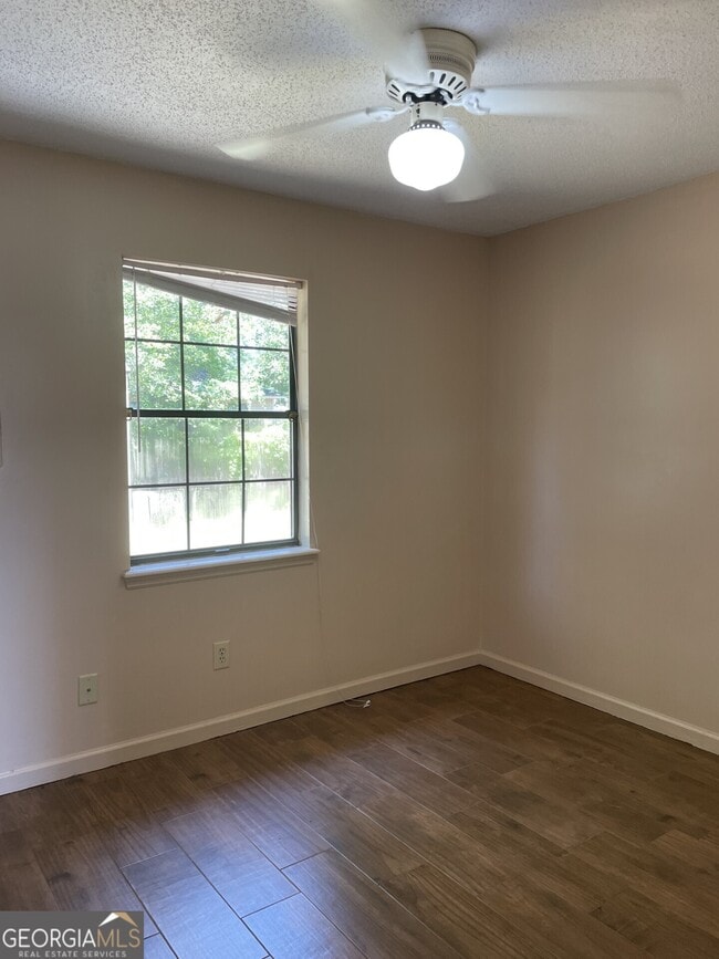 Building Photo - 500 S Orange Edwards Blvd