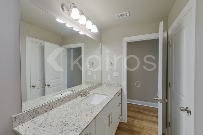 Building Photo - 18817 Seabiscuit Ln