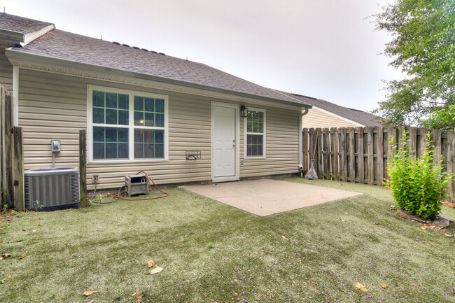 Building Photo - 448 Northrop Pl