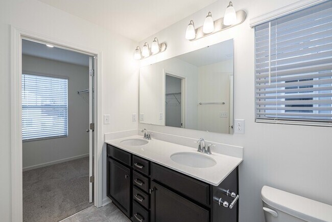 Building Photo - 109 Gaelic Dr