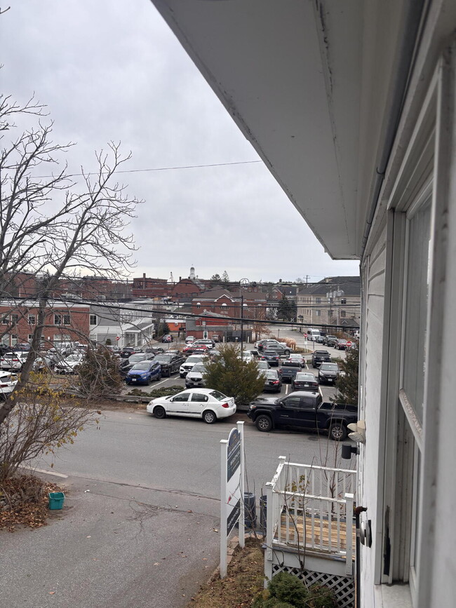 Building Photo - Walk everywhere - Charming Fully Furnished Studio Loft in the Heart of Bath, Maine!