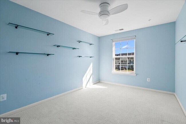 Building Photo - 5358 Red Mulberry Wy