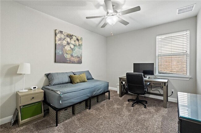 Building Photo - 4304 Valley Oaks Dr