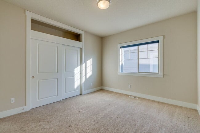 Building Photo - 11741 SW Barcelona St