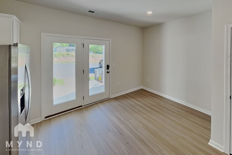 Building Photo - 1286 Principal Featherstone Ave