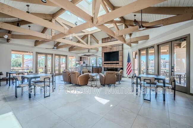 Building Photo - 9711-9711 E Mountain View Rd