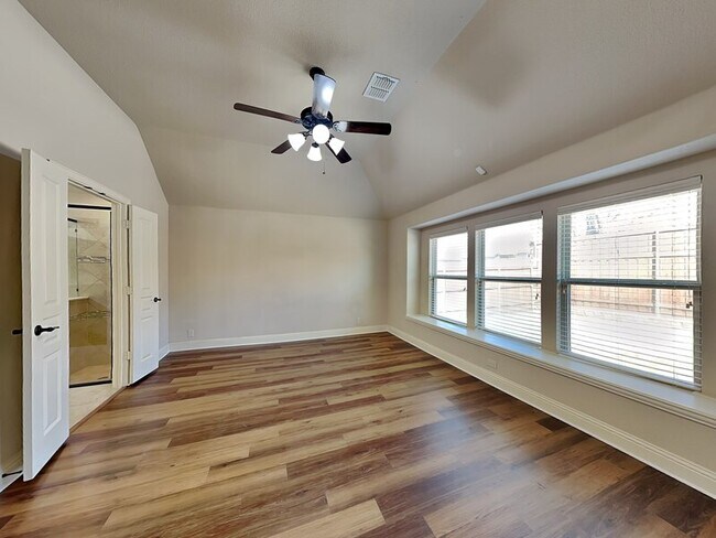 Building Photo - 1517 Yellowthroat Dr