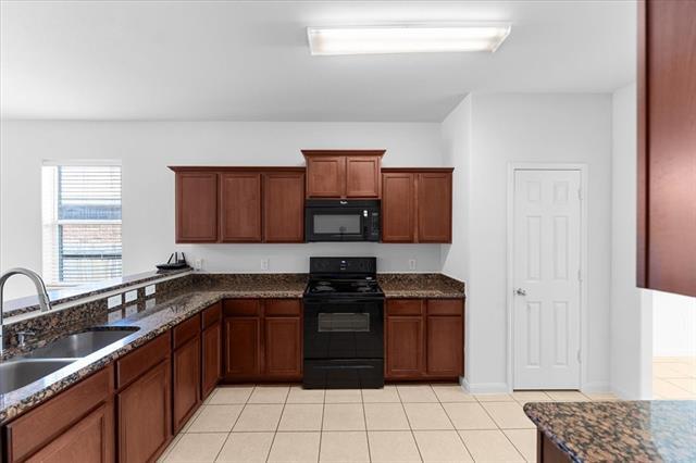 Building Photo - 113 Oriole Dr